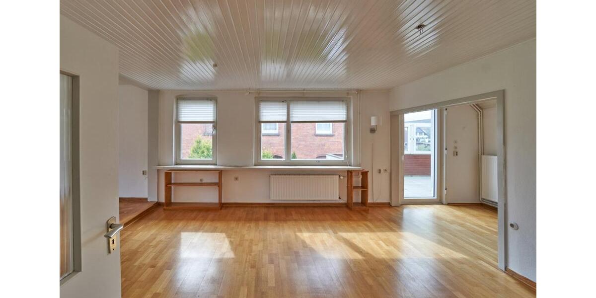 Etagenwohnung Hameln Kernstadt - 4 Zimmer, 132 m&sup2;, 925&euro; | Angebot:26517291