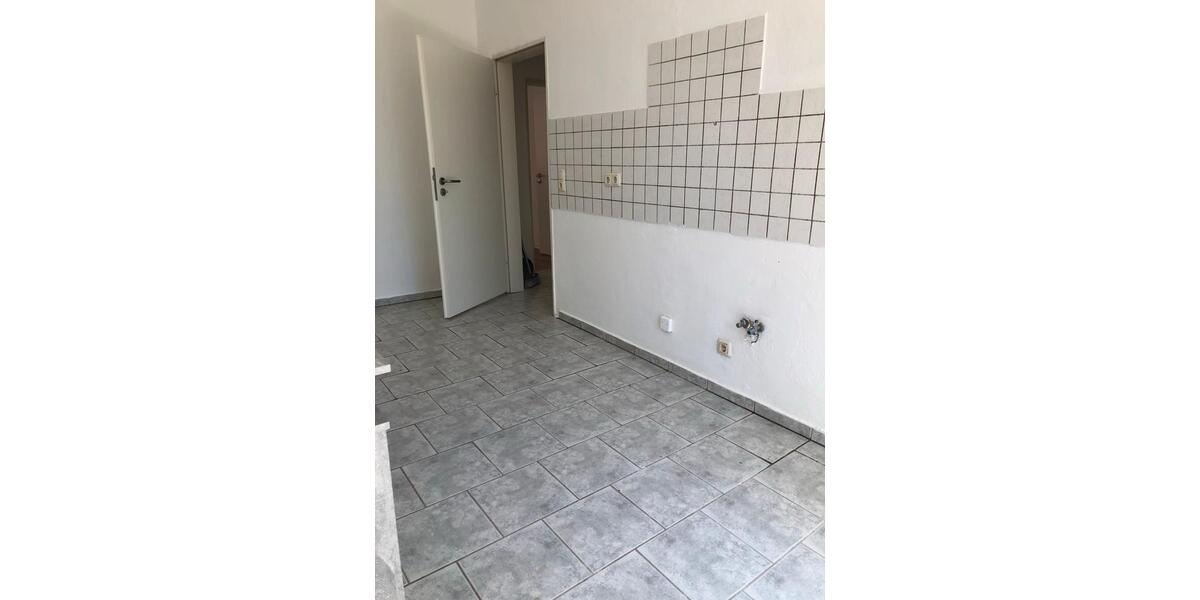 Hochparterre Dessau-Roßlau Dessau - 1 Zimmer, 52 m&sup2;, 450&euro; | Angebot:26489809