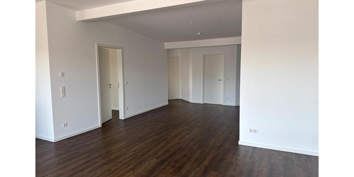 Einfamilienhaus Lollar - 4 Zimmer, 135 m&sup2;, 1.485&euro; | Angebot:26679033