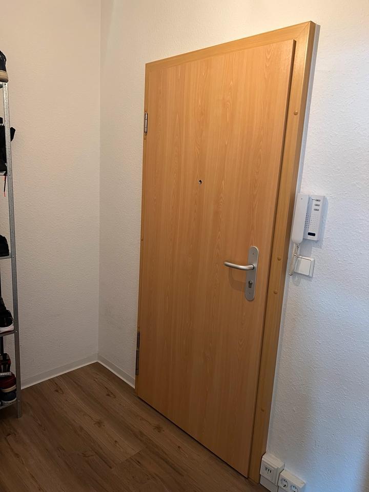 1-Zi Wohnung voll möbliert mit Balkon in Zentrum