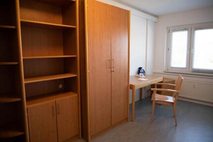 Wohnen auf Zeit Papendorf - 2 Zimmer, 13 m&sup2;, 290&euro; | Angebot:25414983