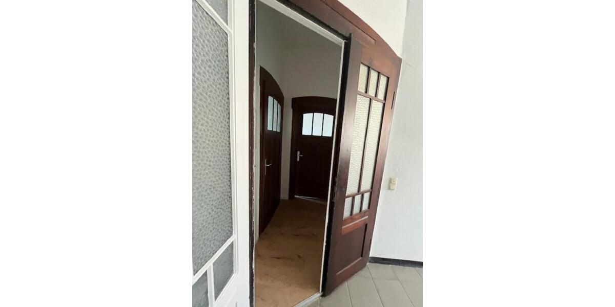 Erdgeschoßwohnung Reichenbach im Vogtland - 1 Zimmer, 37 m&sup2;, 230&euro; | Angebot:25852903