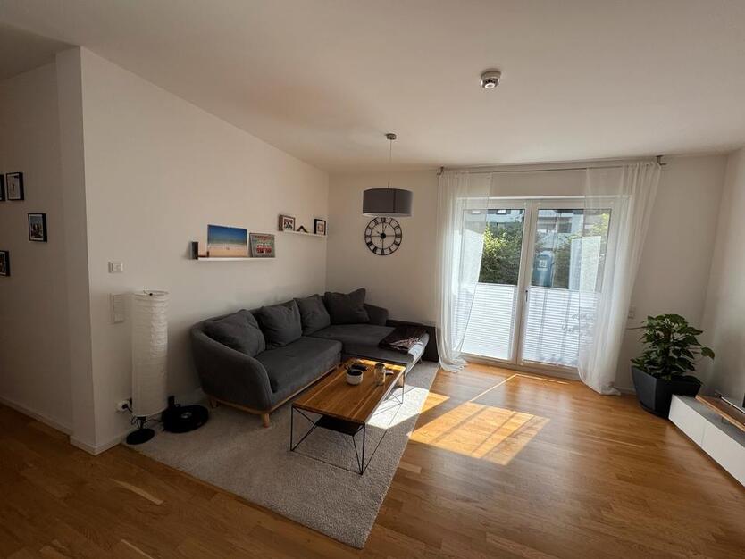 Neuwertige ZweiZimmer-Wohnung zur Zwischenmiete
