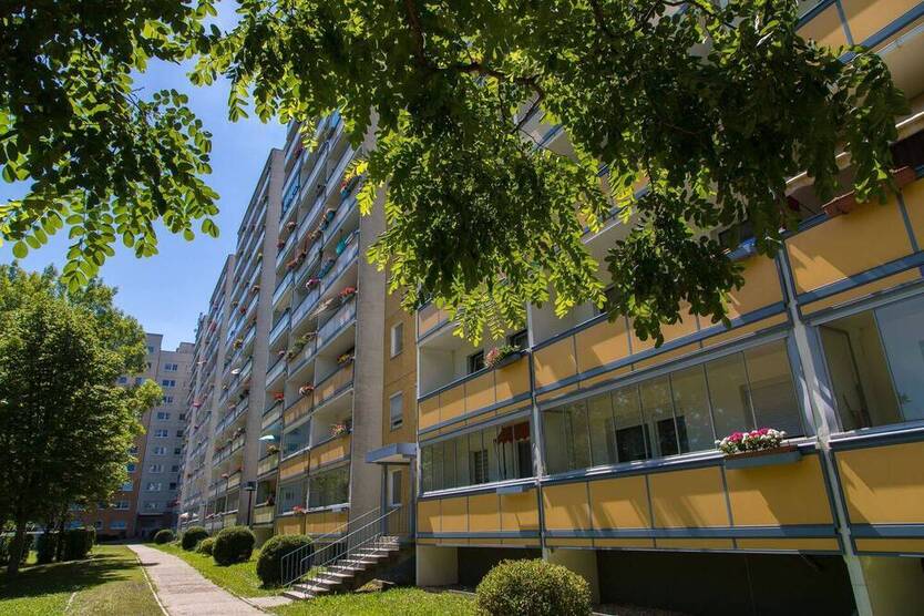 Trauen Sie Ihren Augen...große 3-RW mit Aufzug, Wanne u. Balkon!!!