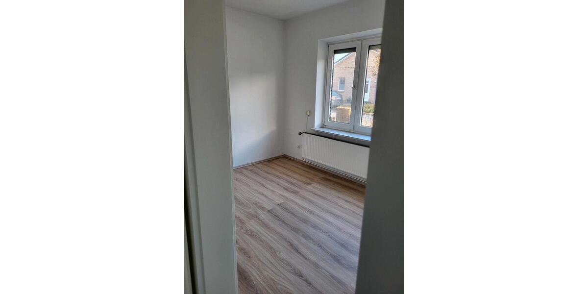 Erdgeschoßwohnung Kremperheide - 4 Zimmer, 85 m&sup2;, 720&euro; | Angebot:24963078