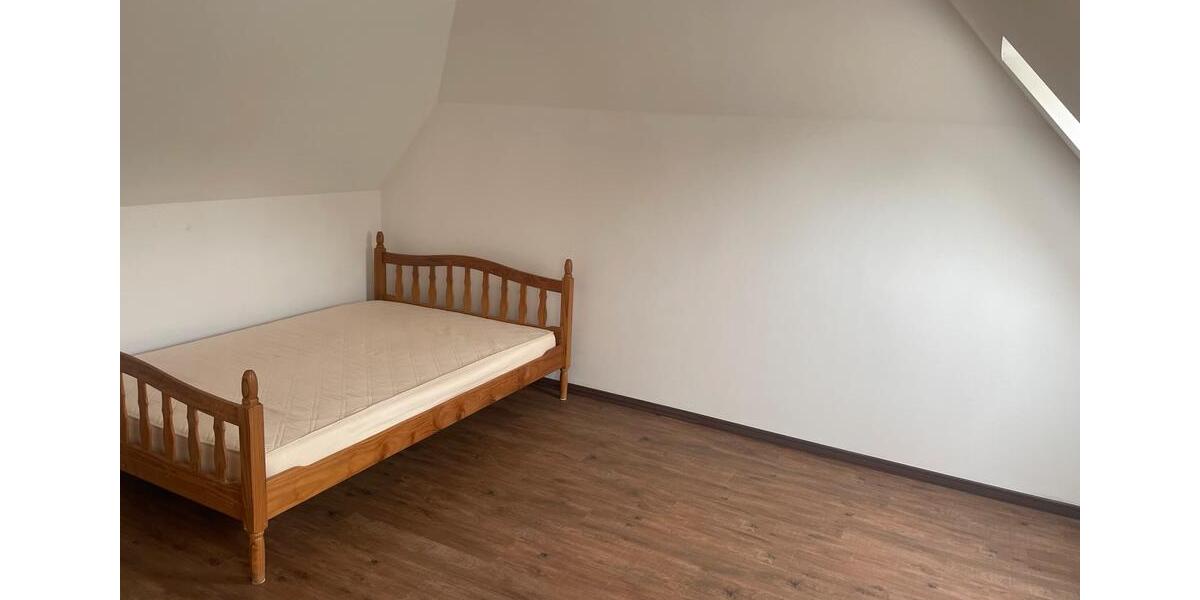 Dachgeschoßwohnung Schwarmstedt - 1 Zimmer, 35 m&sup2;, 360&euro; | Angebot:25916816