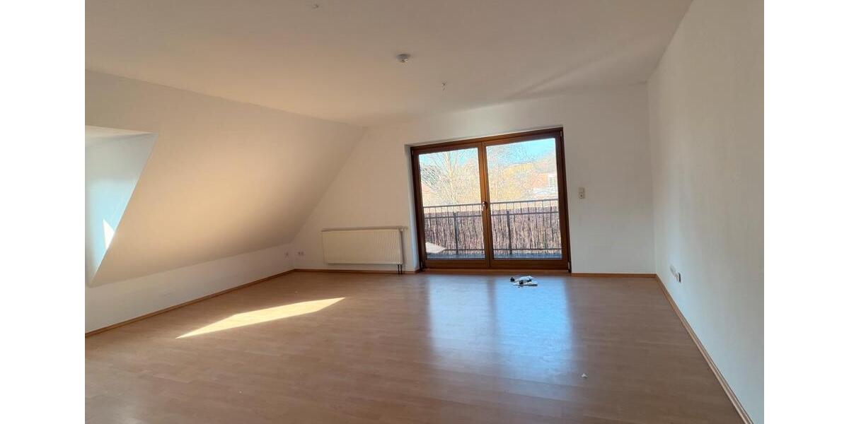 Etagenwohnung Celle Altencelle - 5 Zimmer, 125 m&sup2;, 1.150&euro; | Angebot:25285583