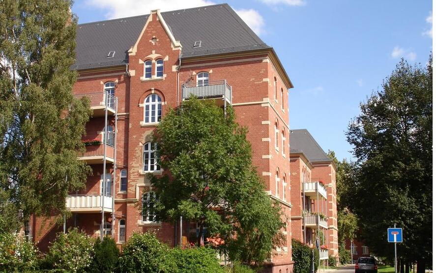 geräumige 3-Zimmer-Wohnung mit Balkon und PKW-Stellplatz 3 zimmer