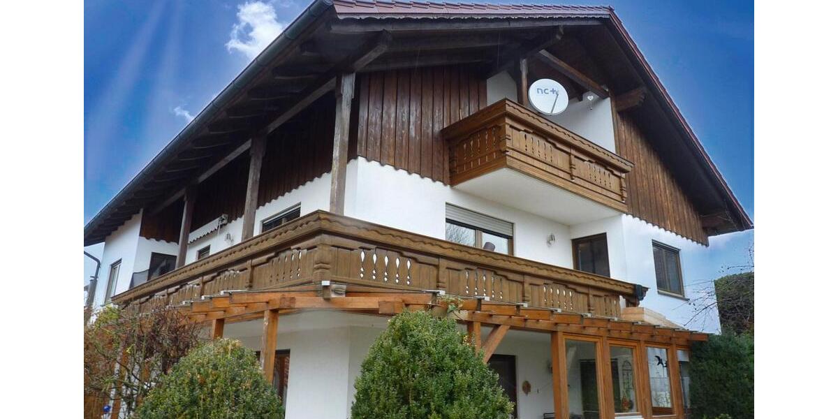 Etagenwohnung Mengkofen - 3 Zimmer, 130 m&sup2;, 1.080&euro; | Angebot:24817912