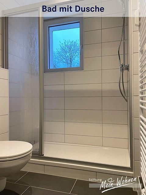 2 Zimmer, Dusche und großer Balkon - jetzt besichtigen!