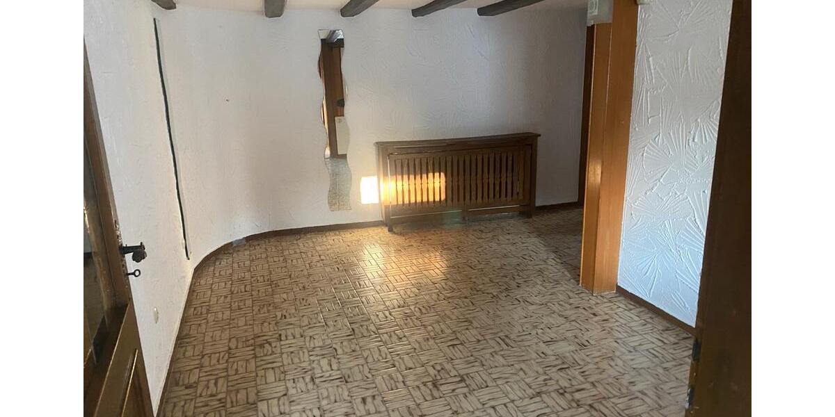 Doppelhaushälfte Kreuztal - 5 Zimmer, 160 m&sup2;, 1.350&euro; | Angebot:24987601