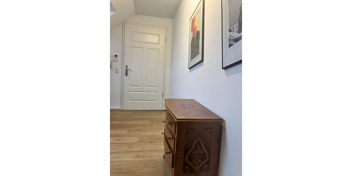 Etagenwohnung Schleswig Lollfuß - 2 Zimmer, 81 m&sup2;, 820&euro; | Angebot:24683783