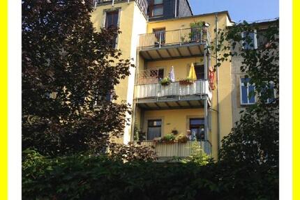 Schöne 3-R-Wohnung mit Balkon zur Hofseite!! Einbauküche möglich !!