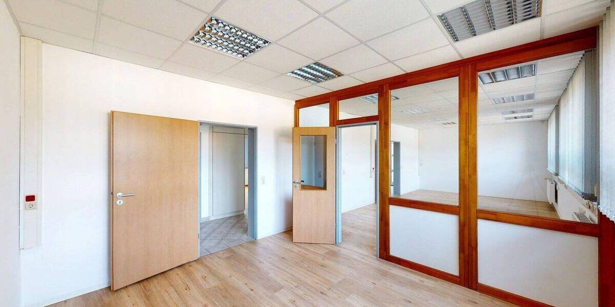 Gewerbeobjekt Seddiner See Neuseddin - 4 Zimmer, 150 m&sup2;, 1.875&euro; | Angebot:25971787