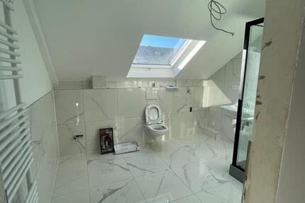 SMART-HOME stilvolle 3-Zimmer-DG Wohnung in Ac-Brand 3 zimmer