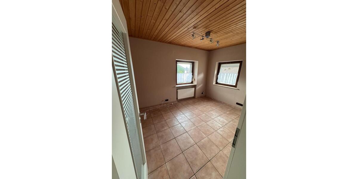 Reihenhaus Ayl - 5 Zimmer, 100 m&sup2;, 1.000&euro; | Angebot:26646262