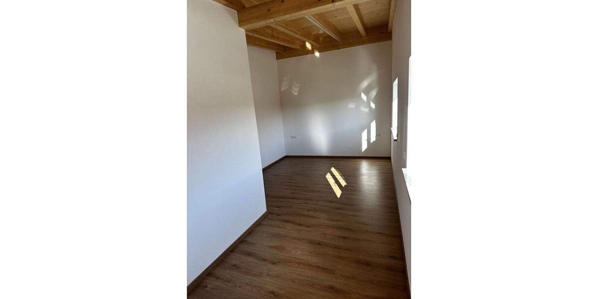 Doppelhaushälfte Winzer Neßlbach - 4 Zimmer, 130 m&sup2;, 1.200&euro; | Angebot:24737237