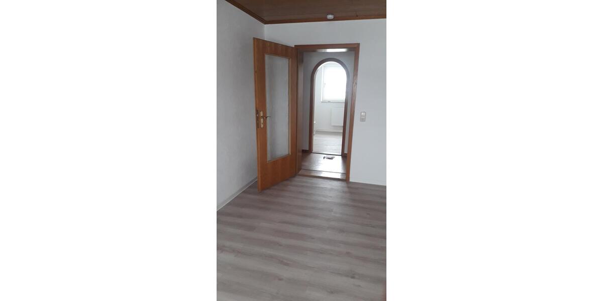Etagenwohnung Rosenow - 5 Zimmer, 61 m&sup2;, 430&euro; | Angebot:24831936