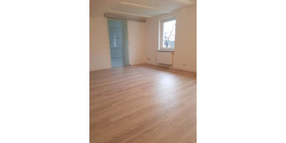 Etagenwohnung Spangenberg - 3 Zimmer, 92 m&sup2;, 650&euro; | Angebot:25123910