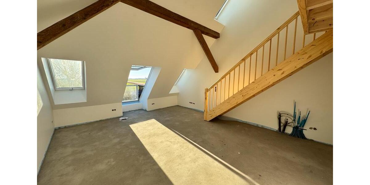 Dachgeschoßwohnung Tating - 4 Zimmer, 105 m&sup2;, 1.550&euro; | Angebot:26663493