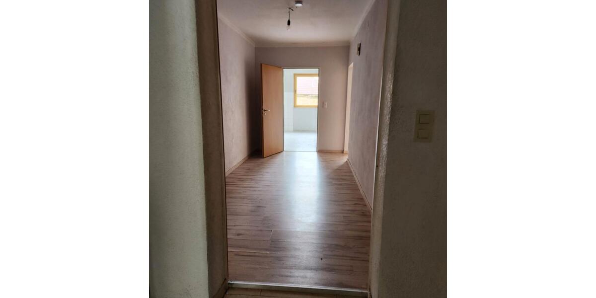 Etagenwohnung Mömbris - 4 Zimmer, 94 m&sup2;, 725&euro; | Angebot:26579879
