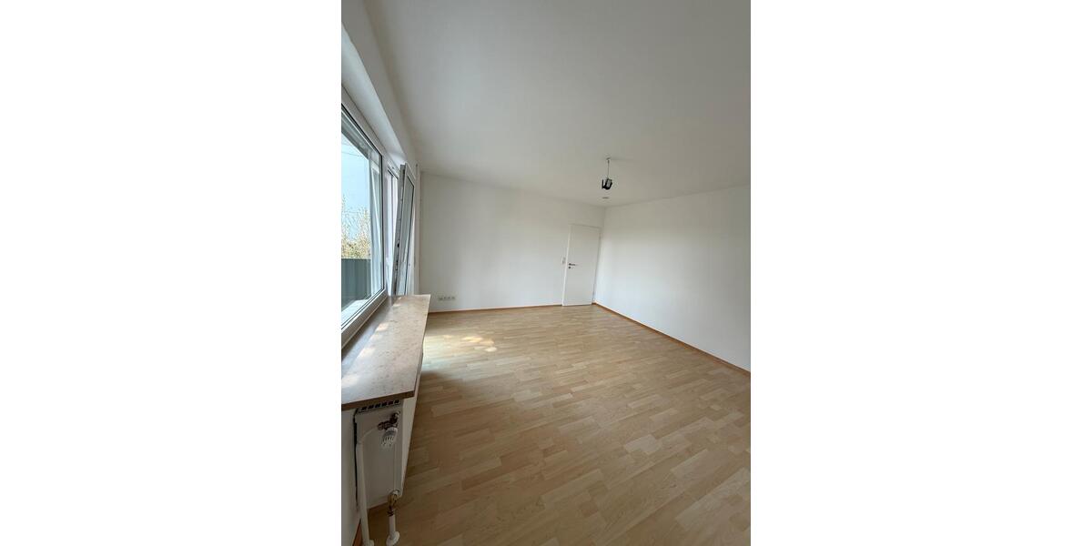 Hochparterre Gerbrunn - 3 Zimmer, 69 m&sup2;, 1.050&euro; | Angebot:25881515