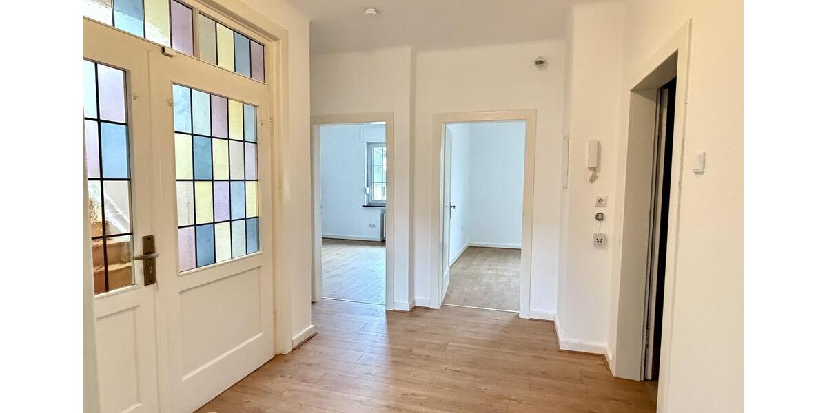 Etagenwohnung Hiddenhausen - 4 Zimmer, 154 m&sup2;, 1.000&euro; | Angebot:24712172