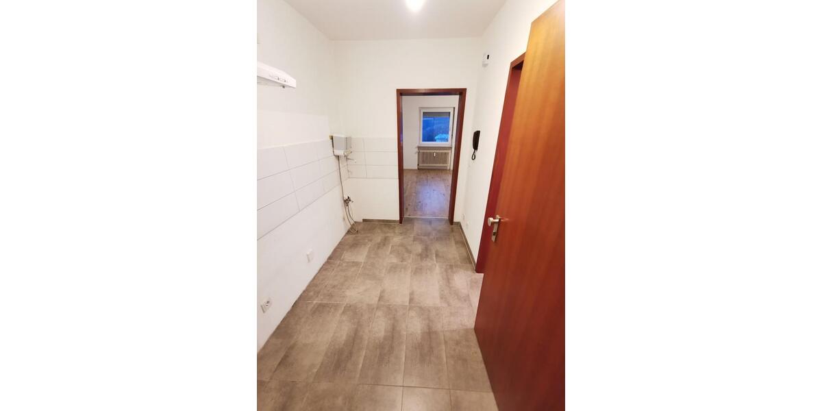 Etagenwohnung Neunkirchen - 1 Zimmer, 32 m&sup2;, 300&euro; | Angebot:25371557