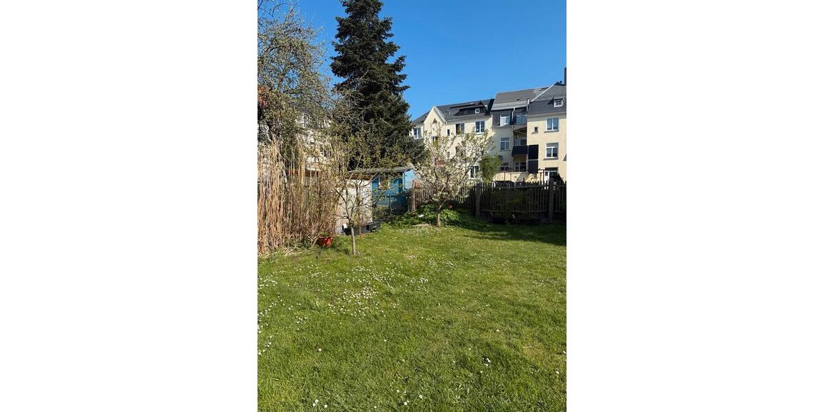 Dachgeschoßwohnung Limbach-Oberfrohna Oberfrohna - 4 Zimmer, 80 m&sup2;, 400&euro; | Angebot:26181505