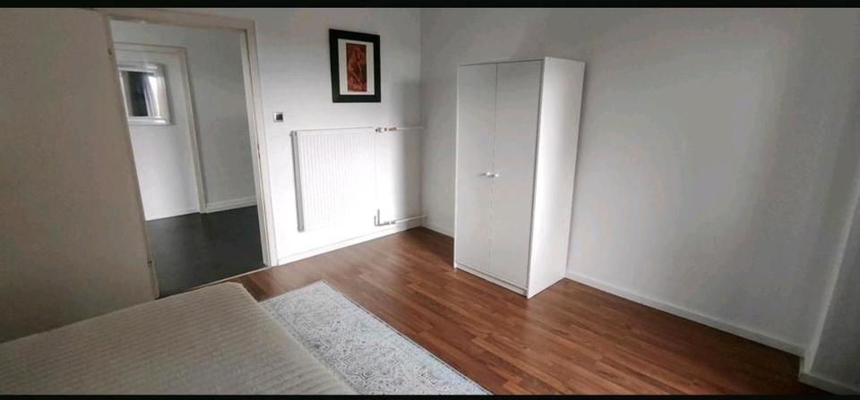 Wohnen auf Zeit Krefeld Hülser Berg - 3 Zimmer, 92 m&sup2;, 1.900&euro; | Angebot:24153742