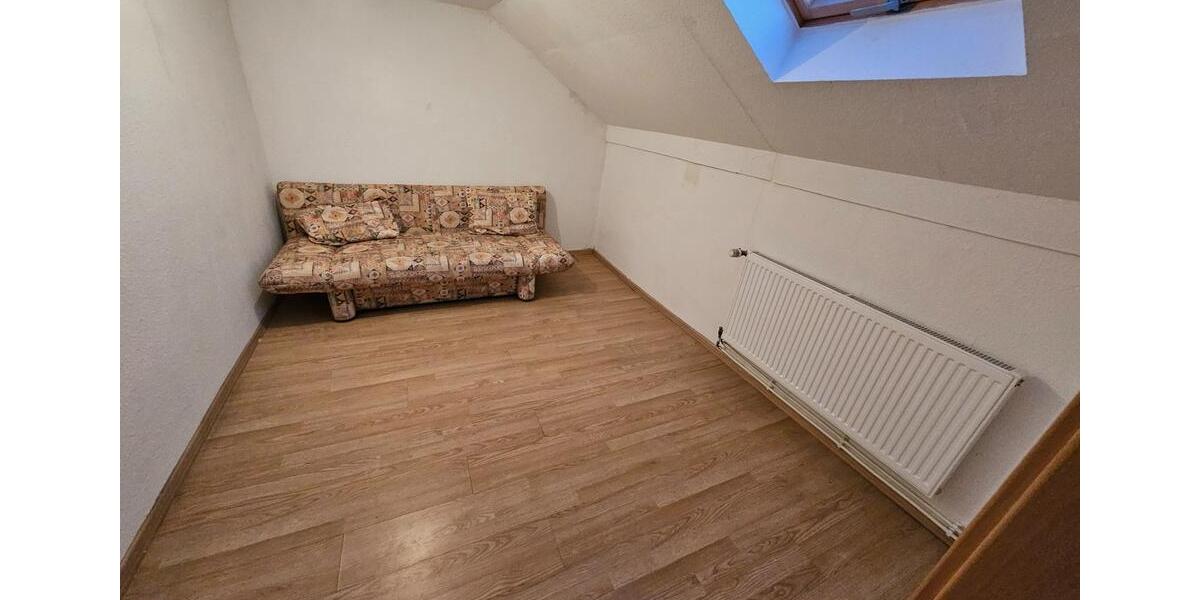 Etagenwohnung Hameln - 1 Zimmer, 10 m&sup2;, 250&euro; | Angebot:24743438