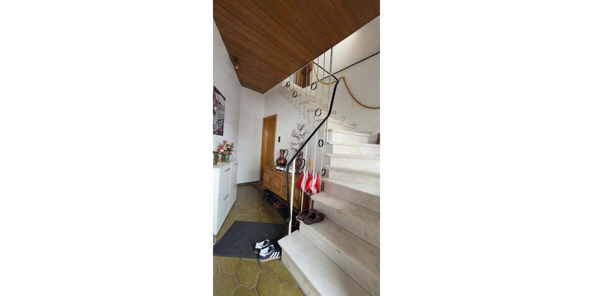 Etagenwohnung Löhne - 4 Zimmer, 120 m&sup2;, 950&euro; | Angebot:26278463