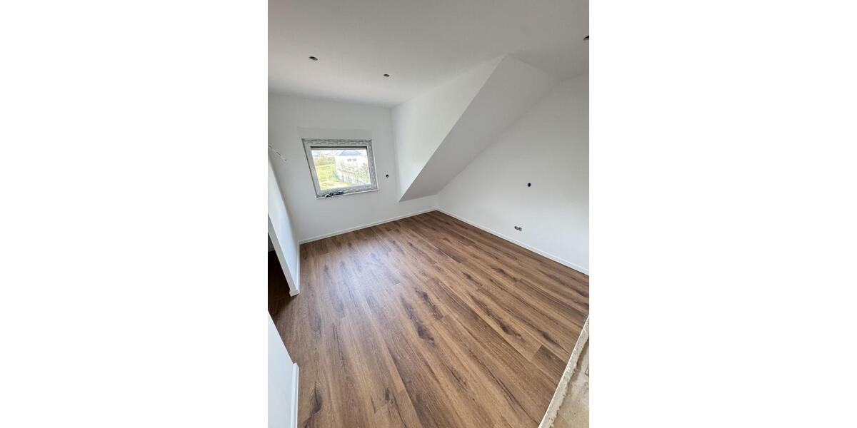 Doppelhaushälfte Scharbeutz - 5 Zimmer, 122 m&sup2;, 2.150&euro; | Angebot:26560318