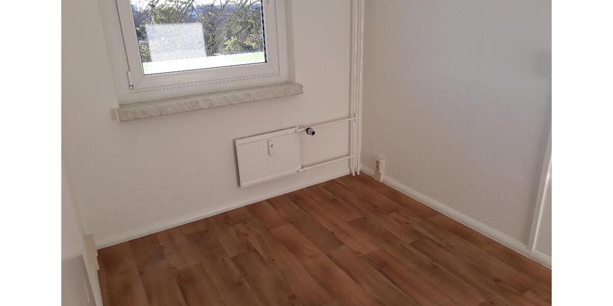 Etagenwohnung Bernburg (Saale) - 2 Zimmer, 57 m&sup2;, 313&euro; | Angebot:26056021