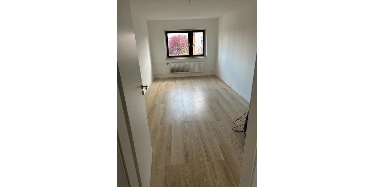 Etagenwohnung Karlsruhe Mühlburg - 3 Zimmer, 80 m&sup2;, 1.200&euro; | Angebot:25945547