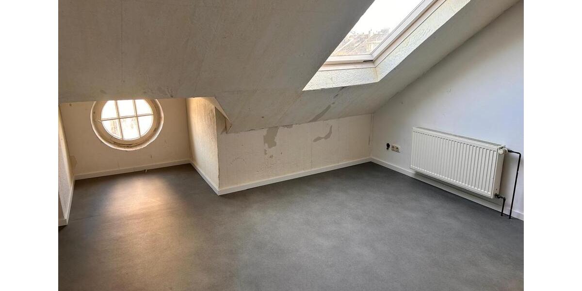 Dachgeschoßwohnung Solingen Central - 3 Zimmer, 78 m&sup2;, 770&euro; | Angebot:25414904