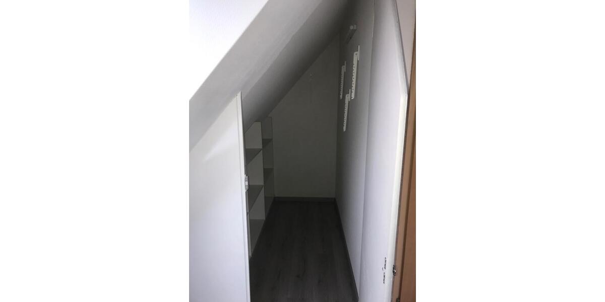 Etagenwohnung Hessisch Oldendorf - 4 Zimmer, 105 m&sup2;, 690&euro; | Angebot:24643451