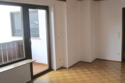 Wohnung Ettlingen - 3 Zimmer, 87 m&sup2;, 750&euro; | Angebot:24977495