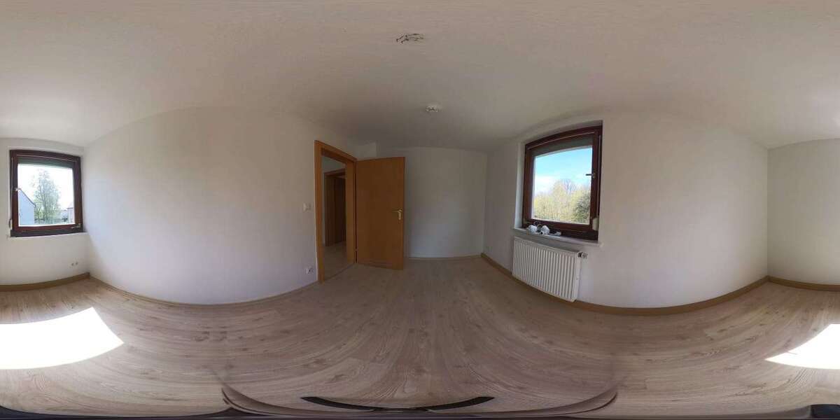 Etagenwohnung Neustadt bei Coburg - 2 Zimmer, 48 m&sup2;, 288&euro; | Angebot:26279621