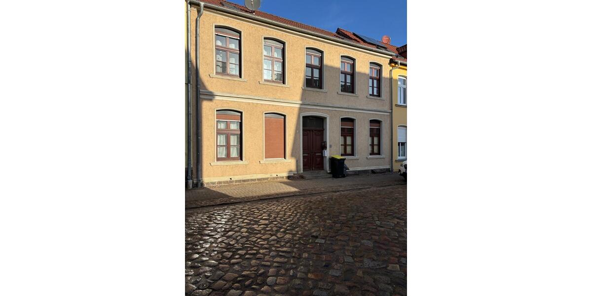 Erdgeschoßwohnung Malchin - 1 Zimmer, 36 m&sup2;, 234&euro; | Angebot:25540735