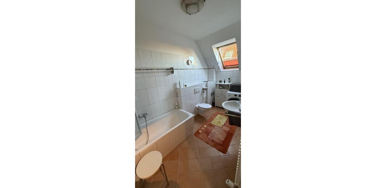 Dachgeschoßwohnung Stralsund - 3 Zimmer, 72 m&sup2;, 828&euro; | Angebot:26649256
