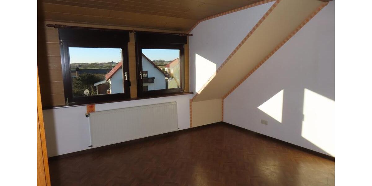 Dachgeschoßwohnung Blieskastel - 2 Zimmer, 99 m&sup2;, 900&euro; | Angebot:25598973