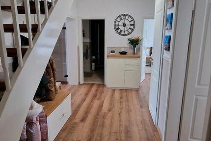 Wohnung Schenefeld - 4 Zimmer, 105 m&sup2;, 1.800&euro; | Angebot:25087248