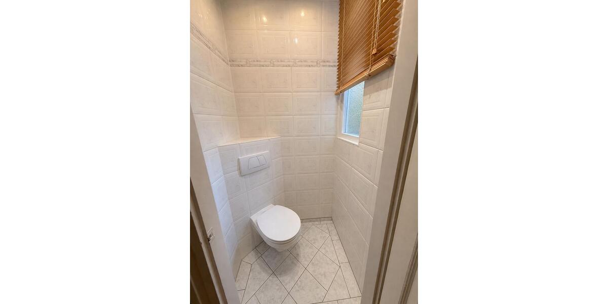 Etagenwohnung Eisenach - 4 Zimmer, 122 m&sup2;, 1.150&euro; | Angebot:26446710