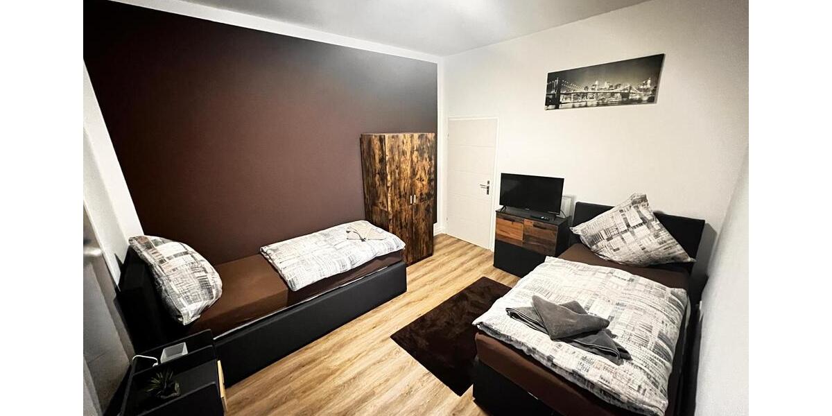 Wohnen auf Zeit Wuppertal Gemarkung Langerfeld - 20 Zimmer, 400 m&sup2;, 35&euro; | Angebot:21466627