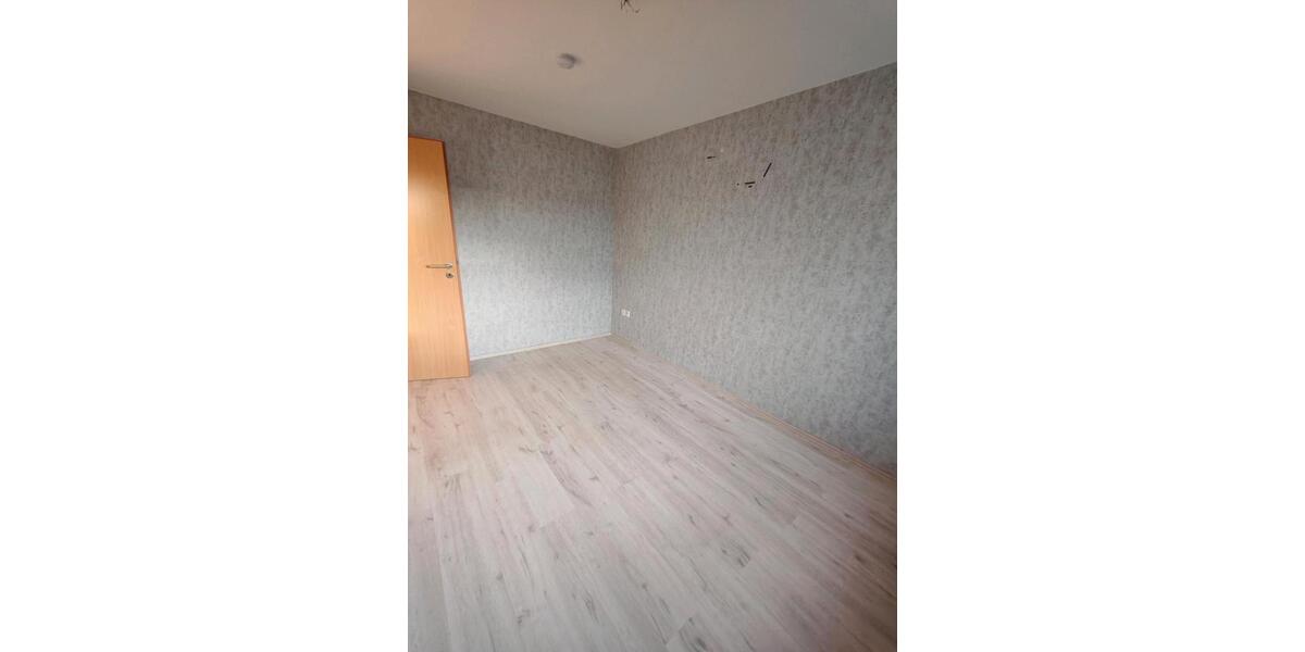 Etagenwohnung Staßfurt Löderburg - 3 Zimmer, 85 m&sup2;, 500&euro; | Angebot:24354395