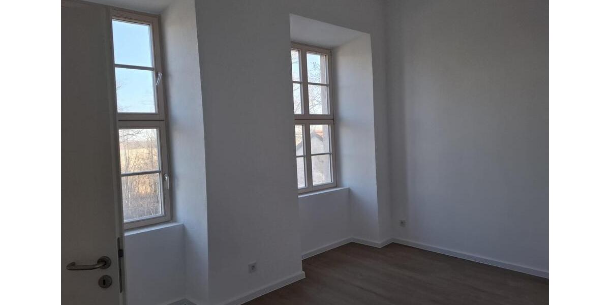 Etagenwohnung Teutschenthal - 4 Zimmer, 109 m&sup2;, 1.177&euro; | Angebot:24591715