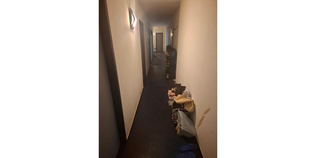 Wohnen auf Zeit Wuppertal - 1 Zimmer, 270 m&sup2;, 270&euro; | Angebot:25136834