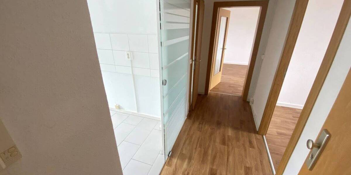 Etagenwohnung Döbeln Pommlitz - 3 Zimmer, 58 m&sup2;, 299&euro; | Angebot:26156225