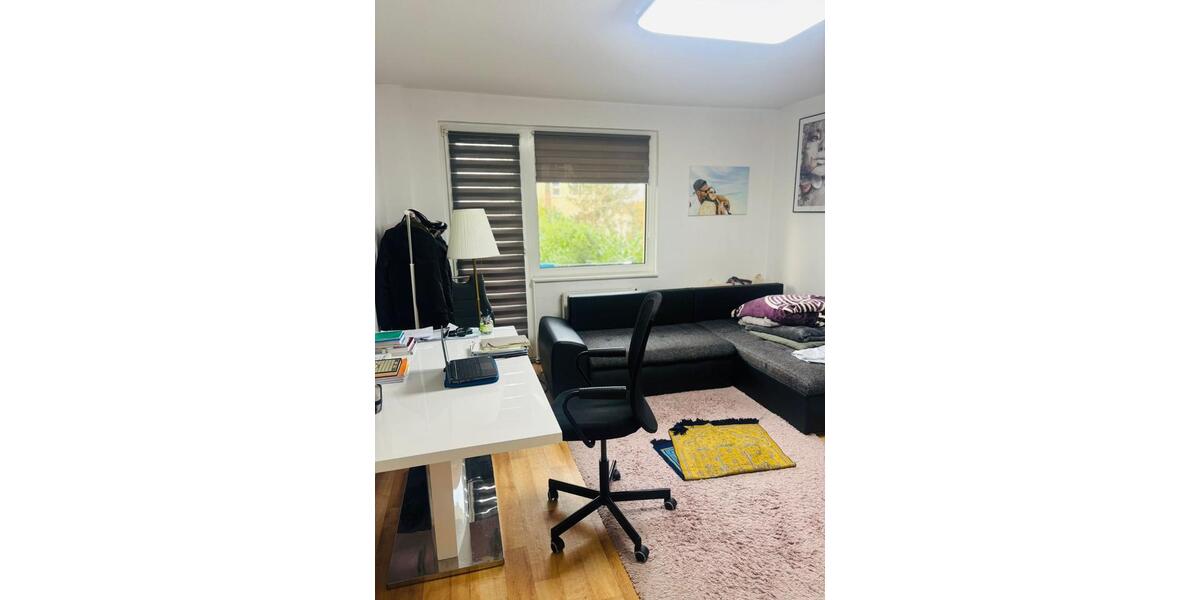 Möbliertes Zimmer 20qm mit Balkon in schöner 2-Zimmer-Wohnung 2 zimmer